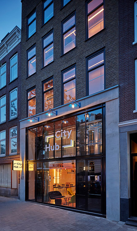 هتل هوشمند در آمستردام